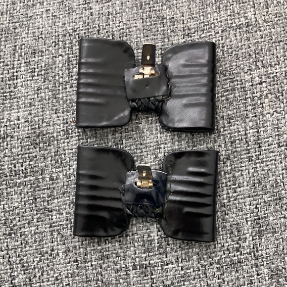 5/$100 🎀 Shoe bows - Picture 4 of 4